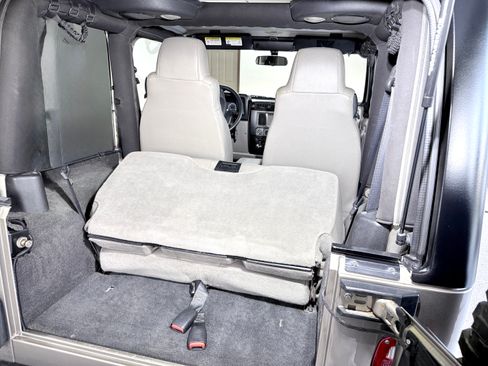 Used 2006 Jeep Wrangler SE image 23