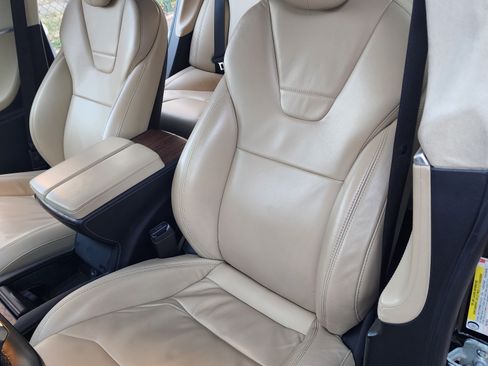 Used 2017 Tesla Model S 75 image 28