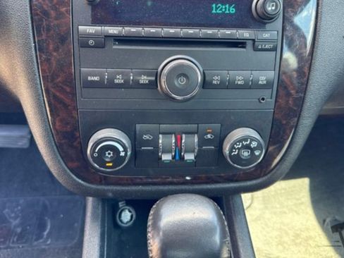Used 2013 Chevrolet Impala LT image 15
