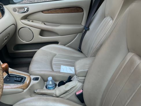 Used 2004 Jaguar X-TYPE 3.0 image 4