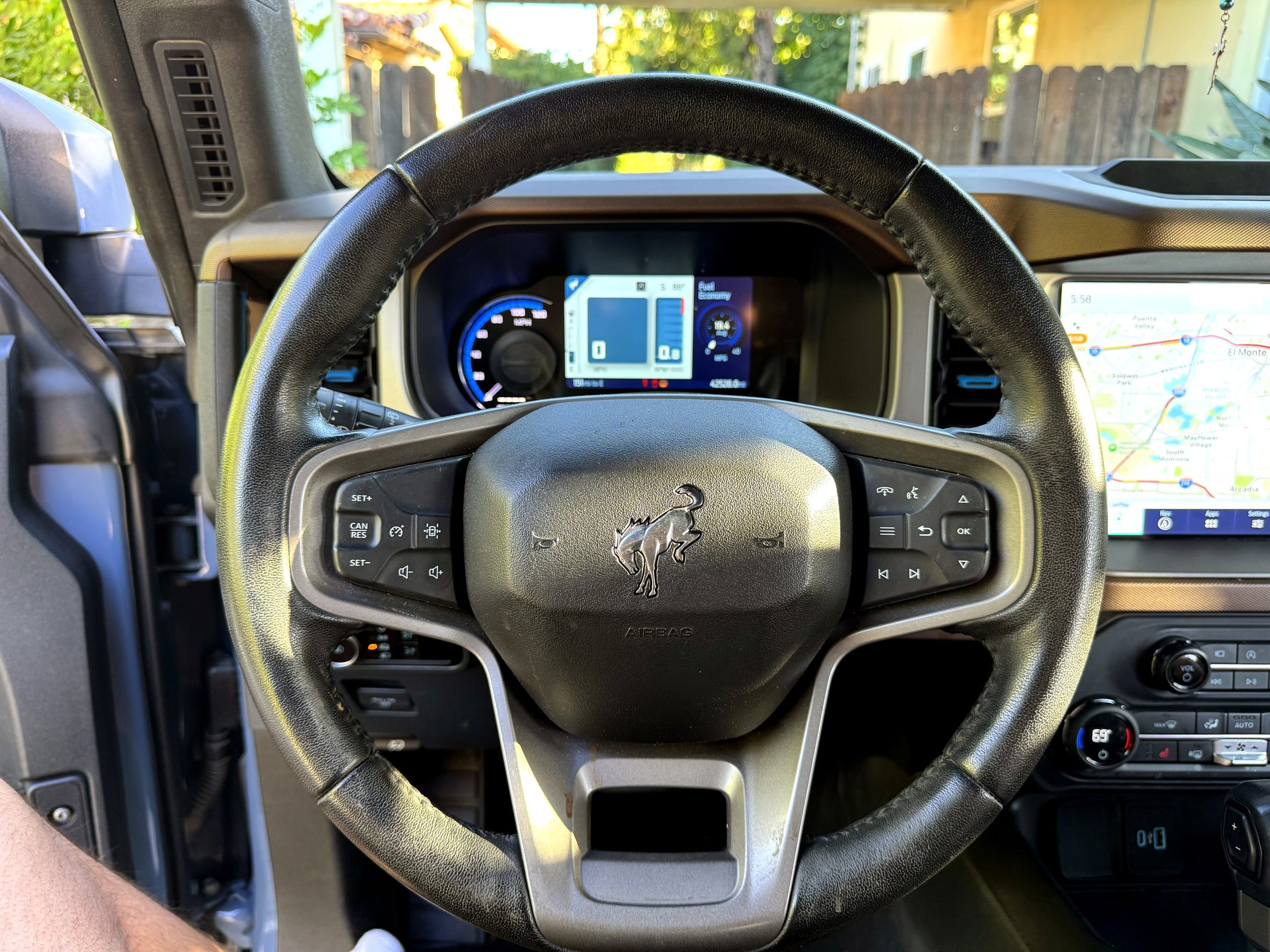 Used 2023 Ford Bronco Outer Banks AWD/4WD image 20