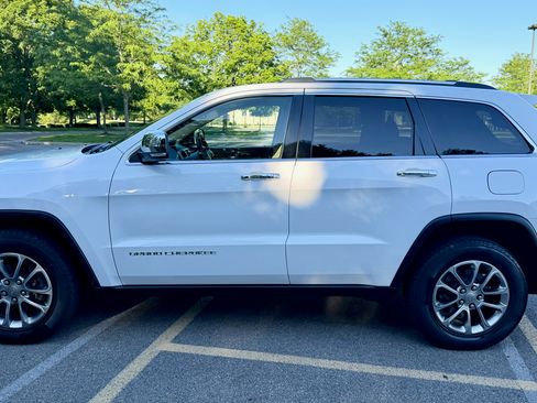 Used 2014 Jeep Grand Cherokee Limited AWD/4WD image 5