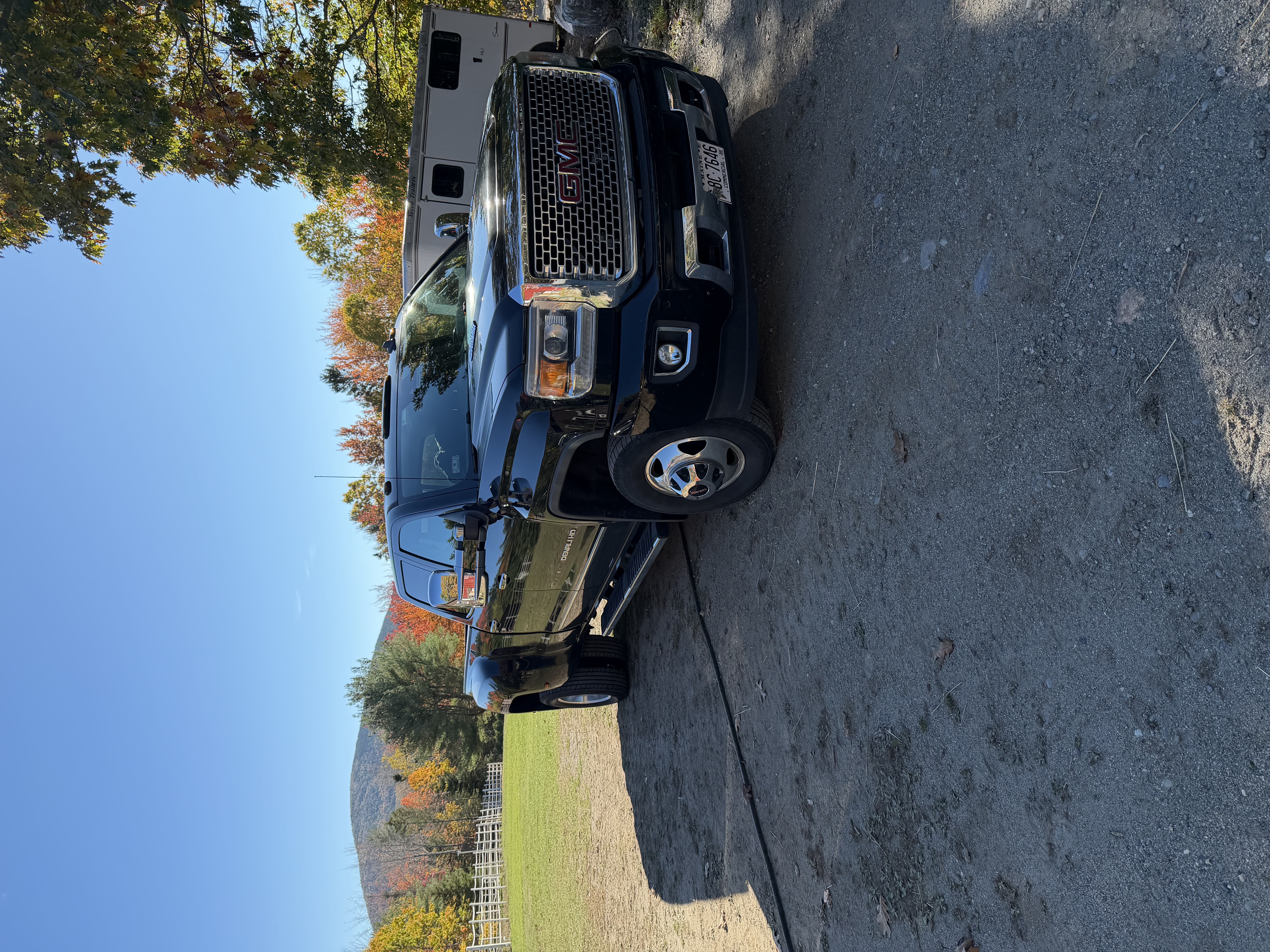 Used 2015 GMC Sierra 3500 Denali w/ Duramax Plus Package AWD/4WD image 4
