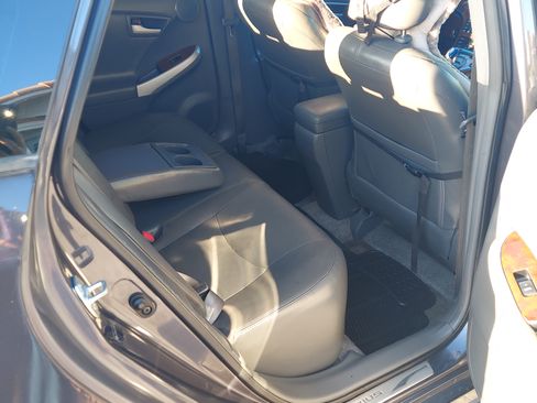 Used 2010 Toyota Prius Five image 8