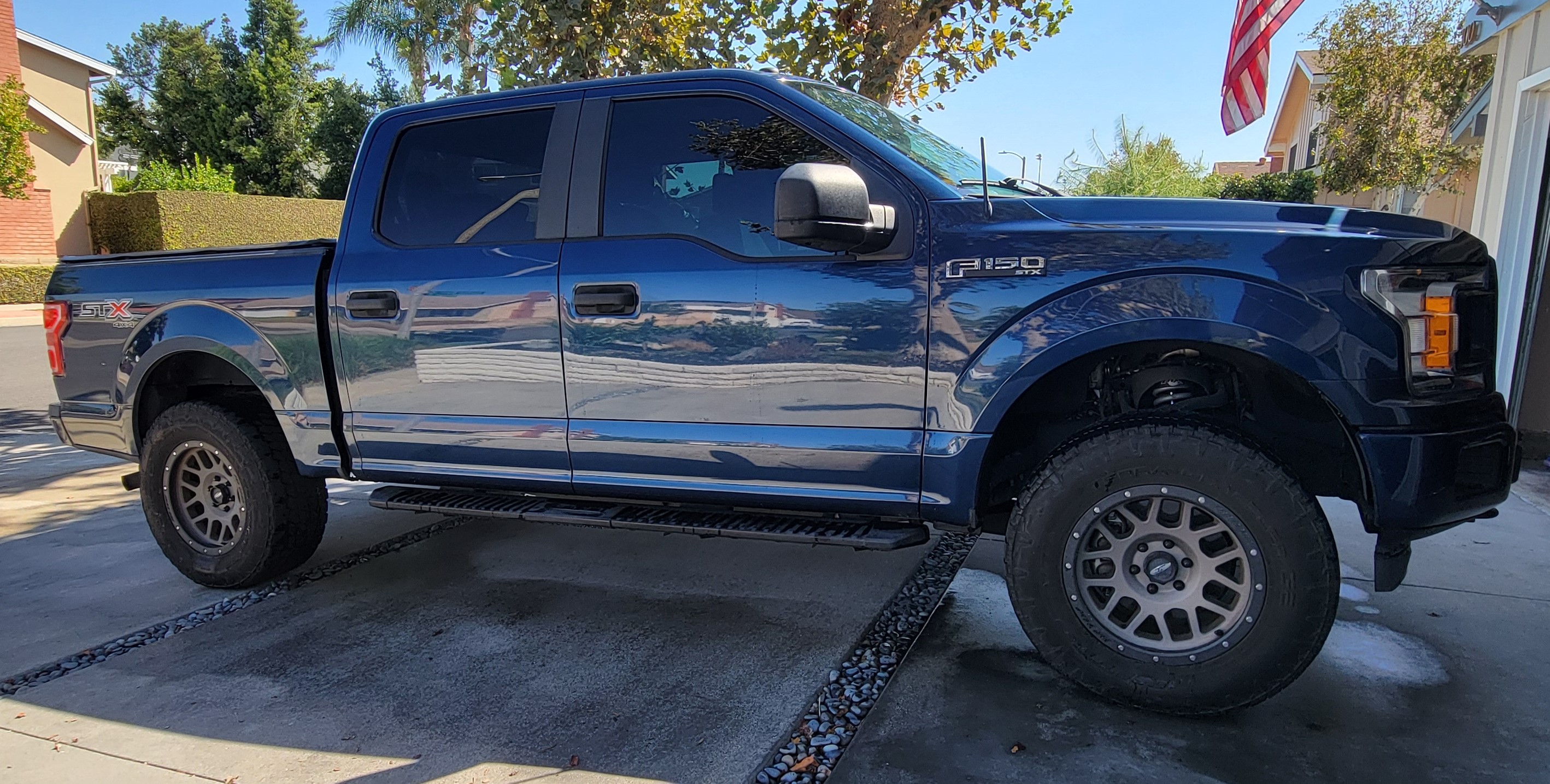 Used 2018 Ford F150 XL w/ Equipment Group 101A Mid AWD/4WD image 1