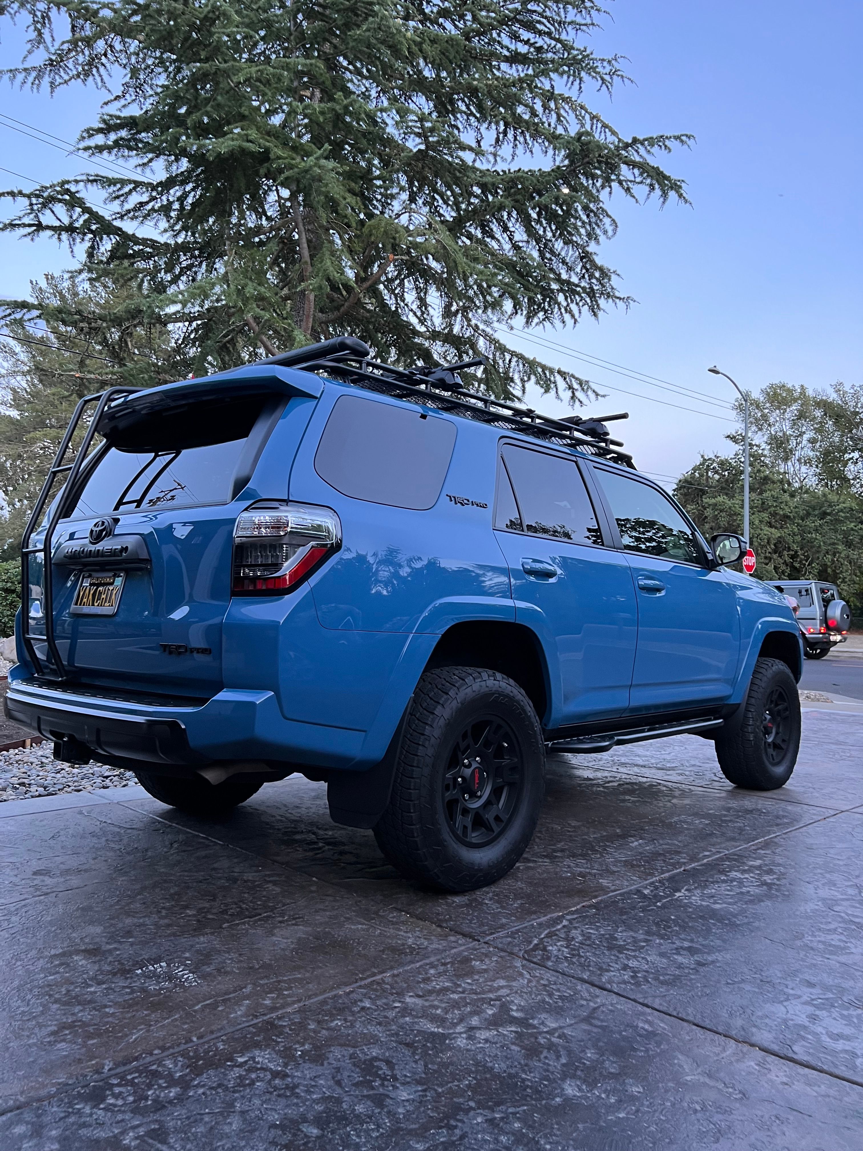 Used 2018 Toyota 4Runner TRD Pro AWD/4WD image 6