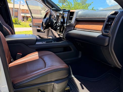 Used 2019 RAM 2500 Limited AWD/4WD image 15