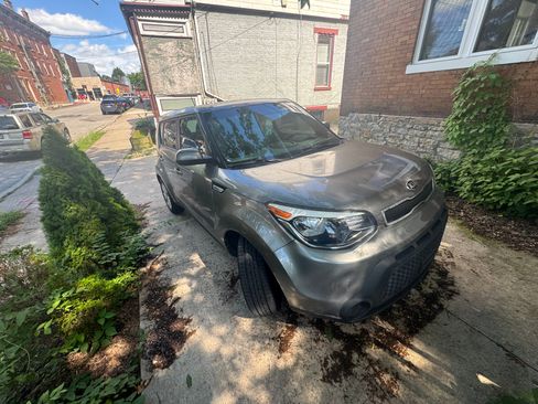 Used 2016 Kia Soul w/ Convenience Package FWD image 12