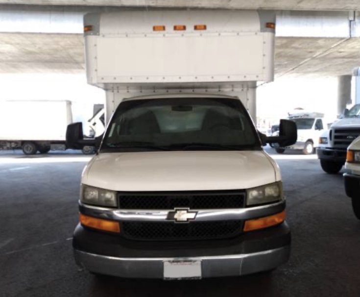 Used 2011 Chevrolet Express 3500 Extended w/ Chrome Appearance Package RWD image 2