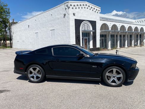 Used 2012 Ford Mustang GT RWD image 1