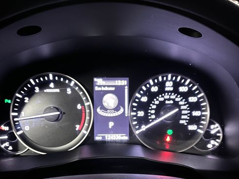 Used 2016 Lexus ES 350 w/ Premium Package w/Wood Trim image 5