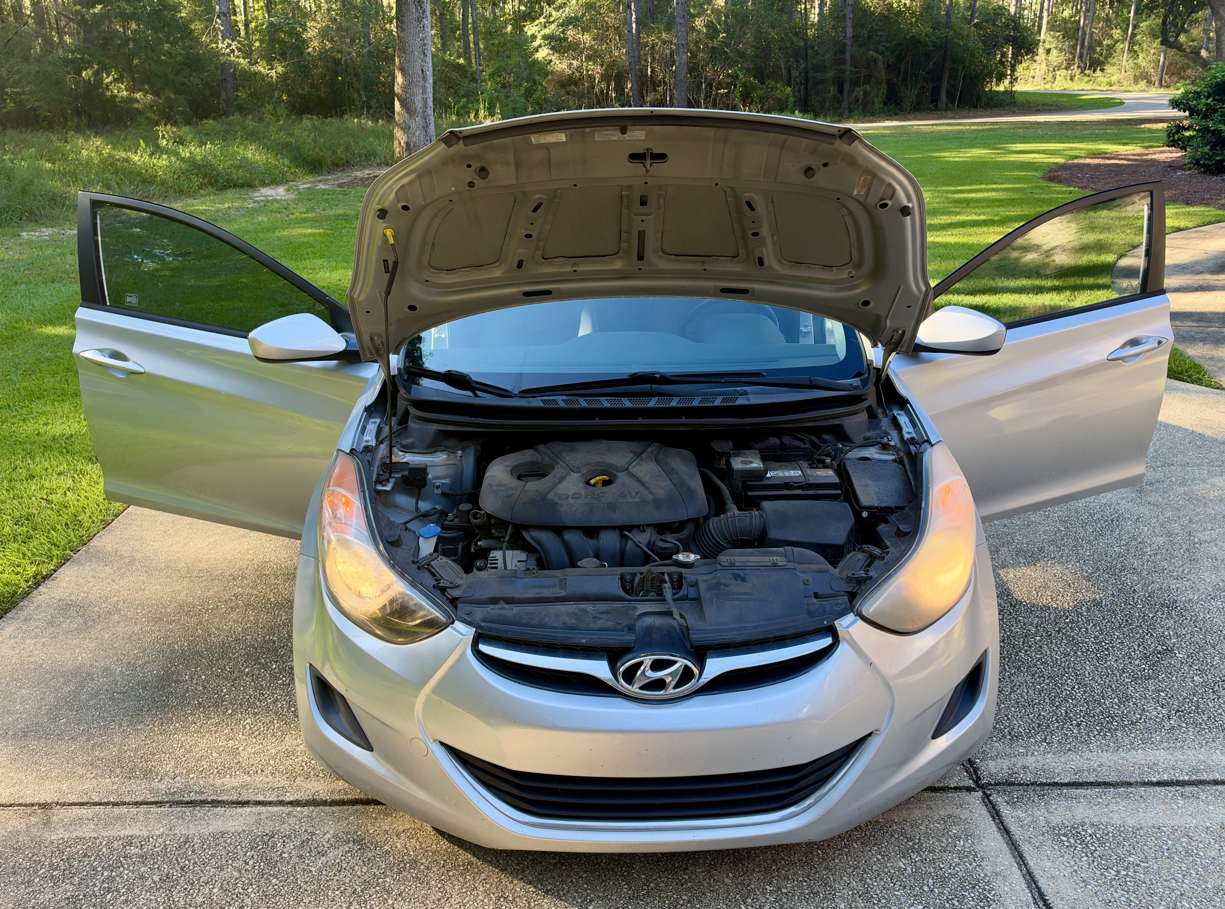 Used 2013 Hyundai Elantra GLS FWD image 13