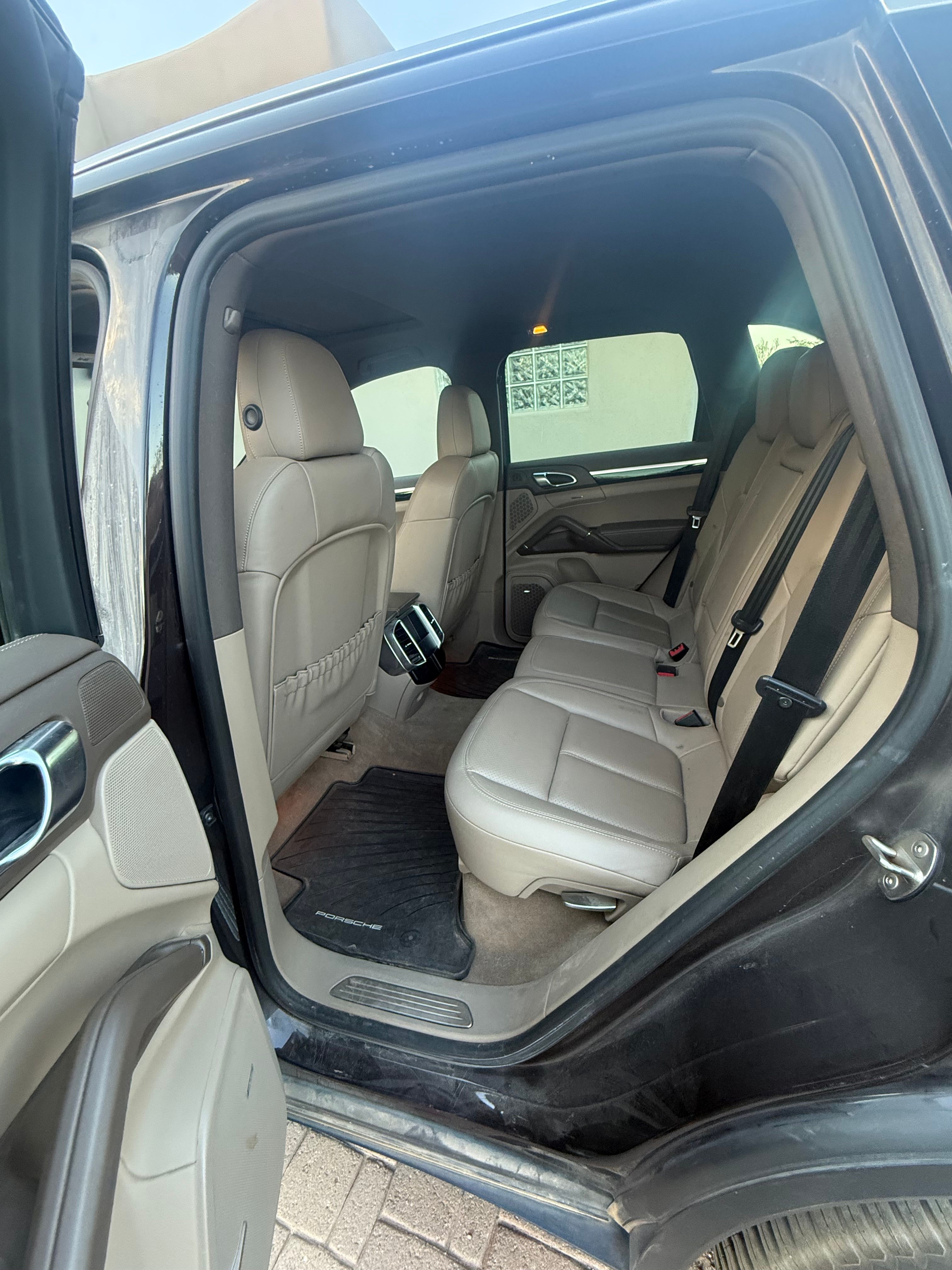 Used 2014 Porsche Cayenne Diesel Platinum Edition AWD/4WD image 10