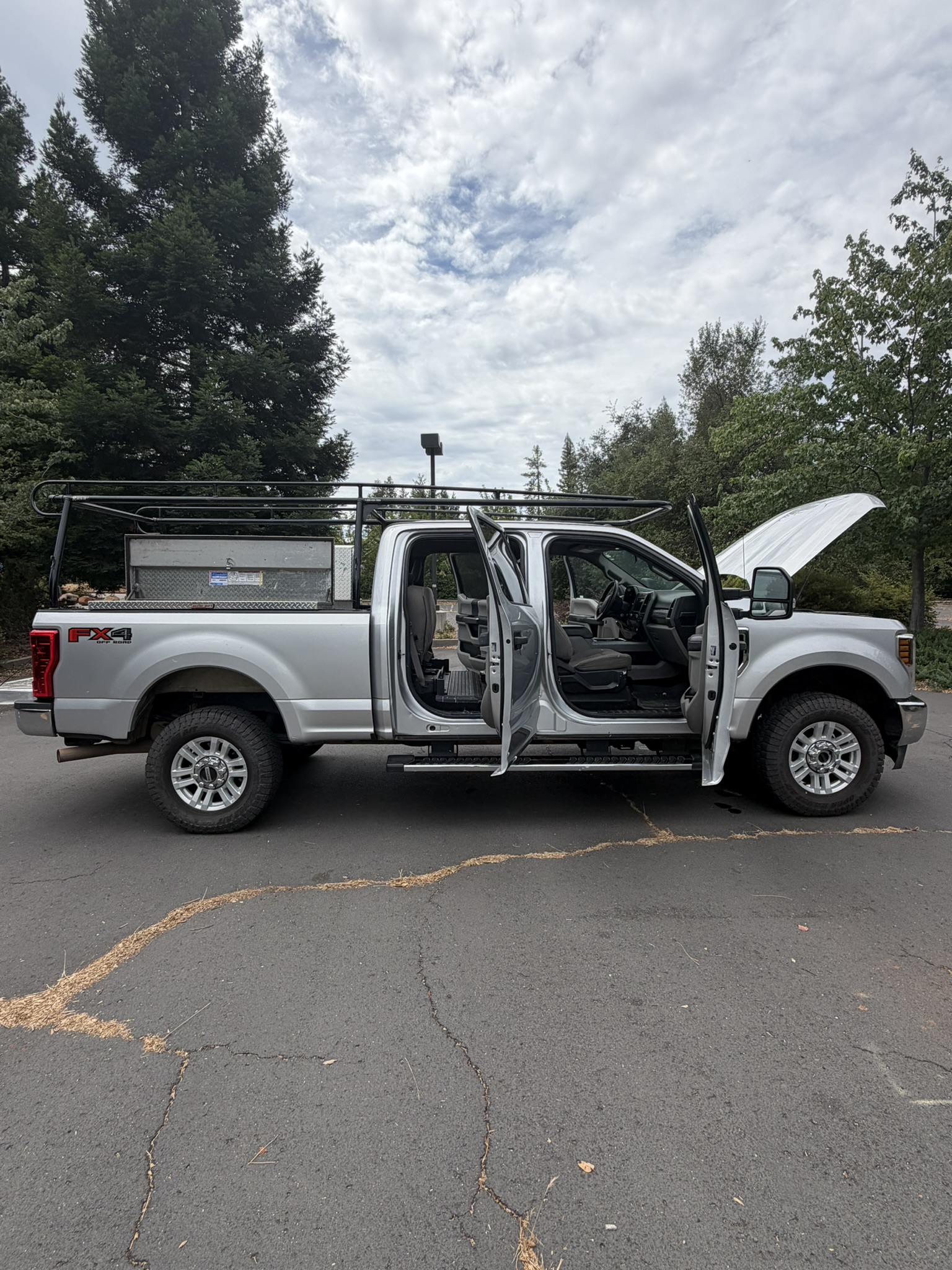 Used 2019 Ford F250 XLT w/ XLT Value Package AWD/4WD image 11
