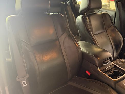 Used 2015 Dodge Charger SXT w/ Plus Group RWD image 17