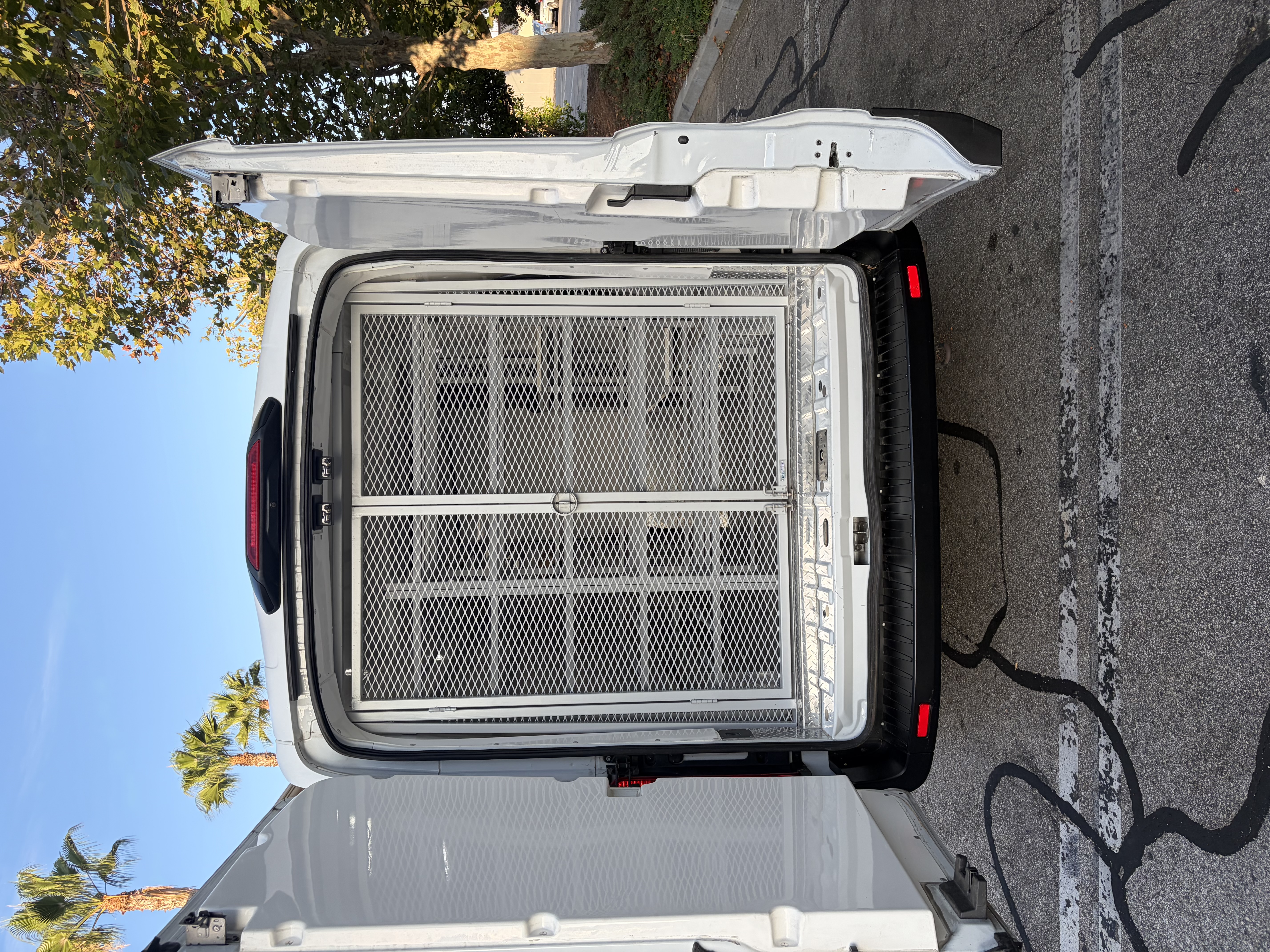 Used 2020 Ford Transit 250 Medium Roof RWD image 6