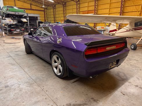 Used 2010 Dodge Challenger SRT8 w/ SRT Option Group II image 5