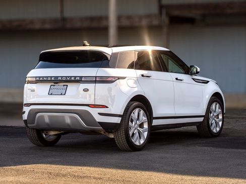 Used 2020 Land Rover Range Rover Evoque SE AWD/4WD image 4