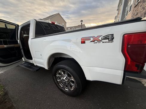 Used 2022 Ford F250 Lariat w/ Lariat Ultimate Package image 4