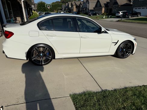 Used 2016 BMW M3 RWD image 10