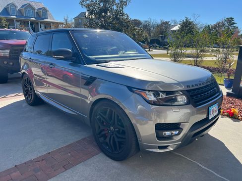 Used 2017 Land Rover Range Rover Sport Autobiography image 5