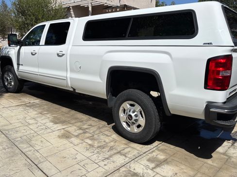 Used 2016 GMC Sierra 2500 SLE w/ SLE Preferred Package image 10