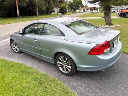 Used 2011 Volvo C70 T5 w/ Convenience Pkg image 5