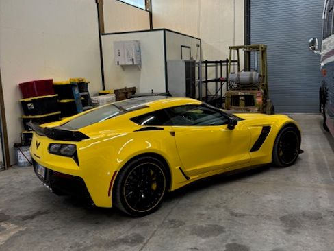 Used 2016 Chevrolet Corvette Z06 w/ C7.r Special Edition image 15