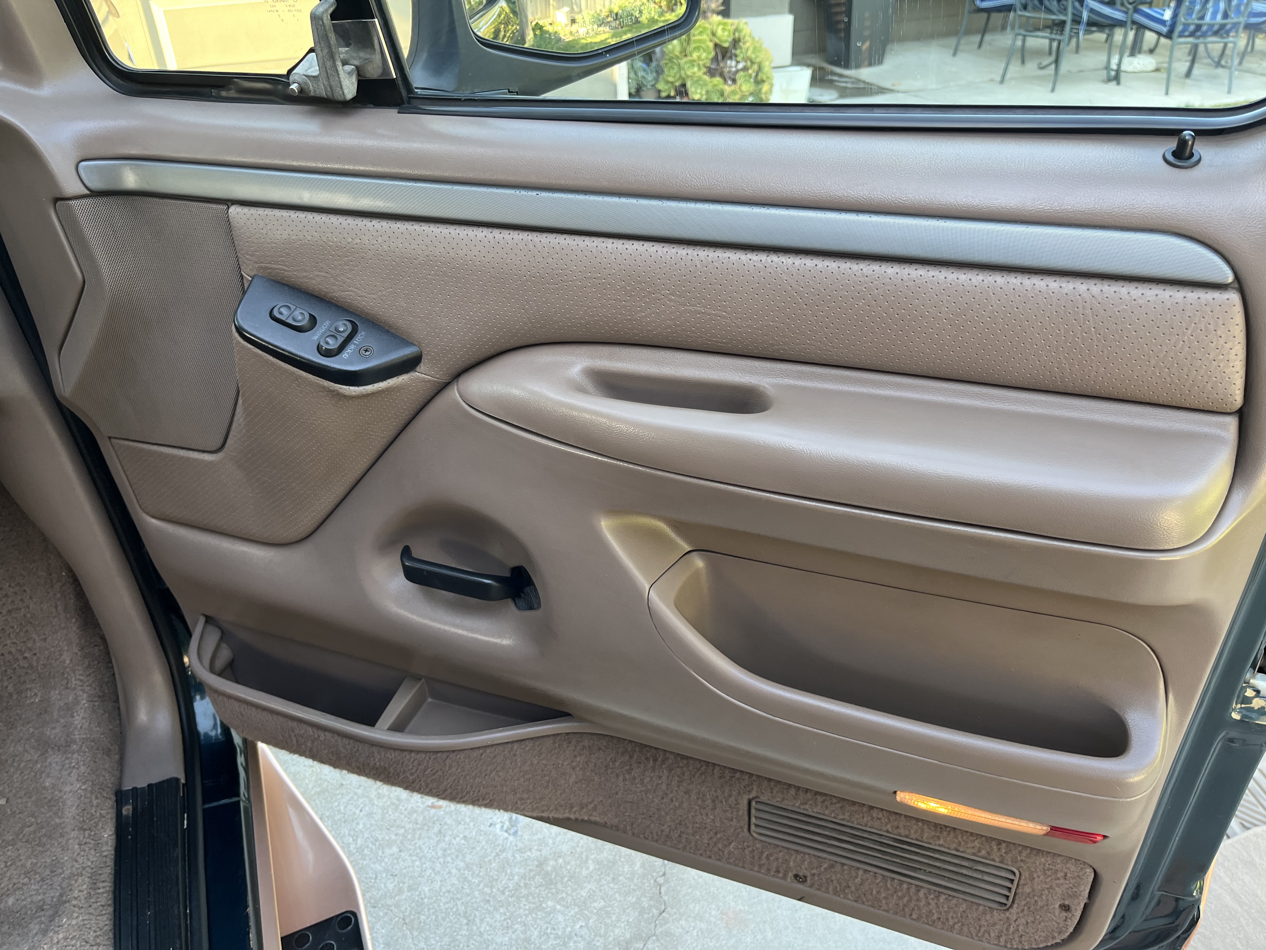 Used 1995 Ford Bronco AWD/4WD image 17