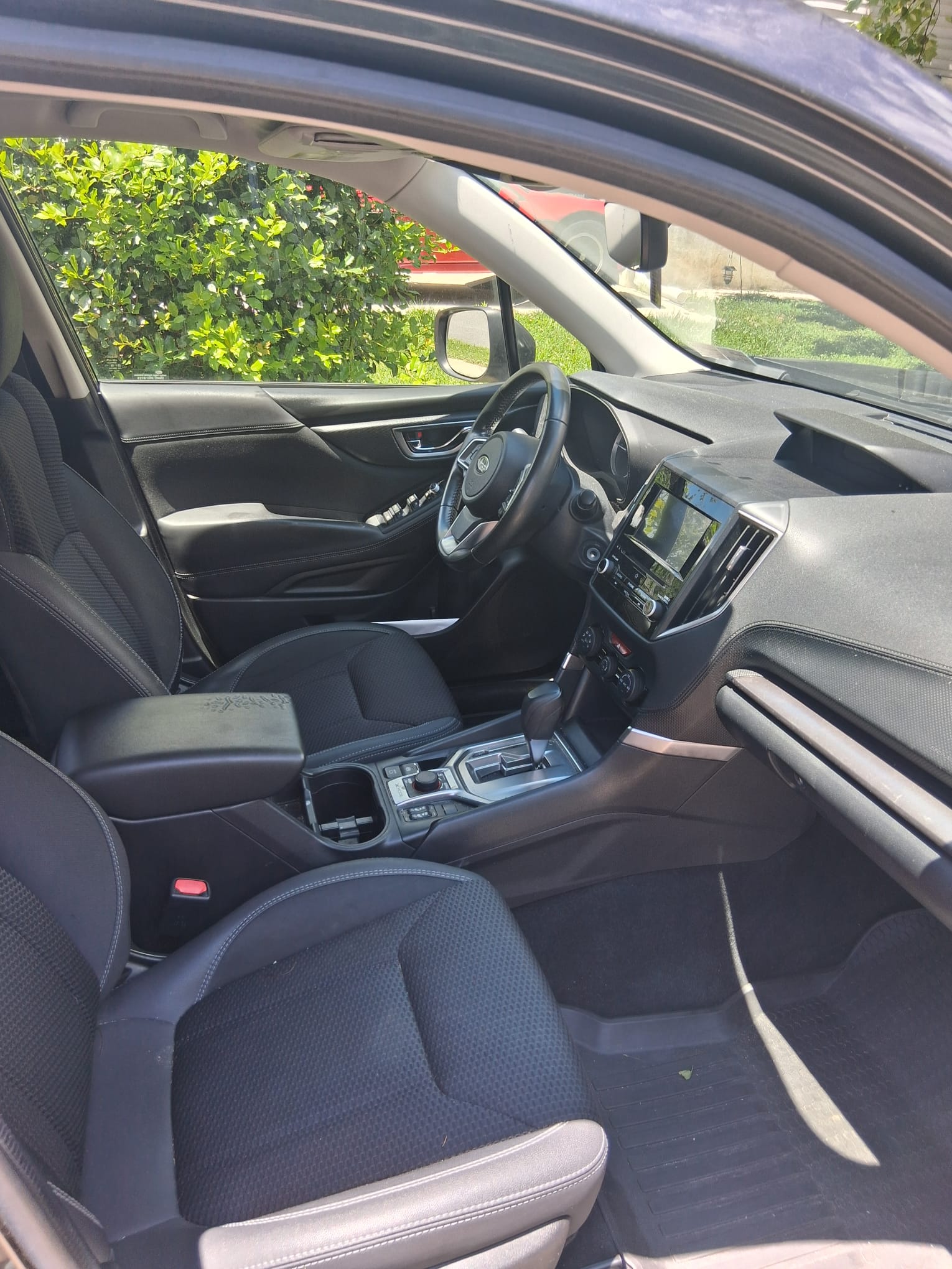 Used 2019 Subaru Forester Premium w/ All-Weather Package AWD/4WD image 4