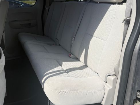 Used 2007 Chevrolet Silverado 1500 LT w/ 1LT Convenience Package RWD image 4