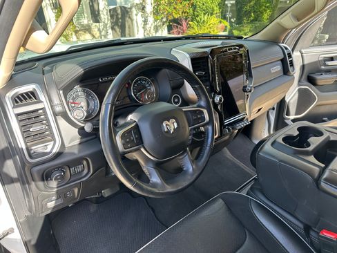 Used 2020 RAM 1500 Laramie image 28