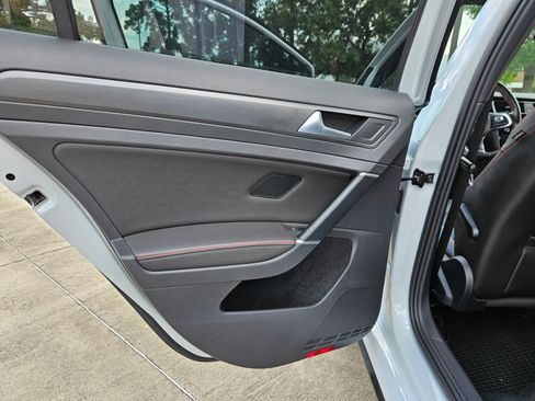 Used 2019 Volkswagen GTI SE w/ SE Experience Package image 17