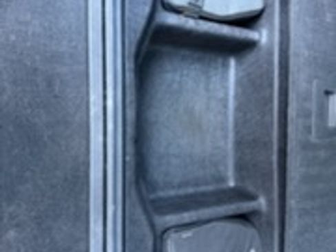 Used 2023 Rivian R1S Adventure image 9