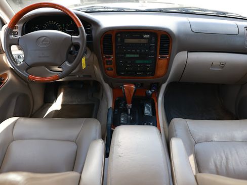 Used 2000 Lexus LX 470 4WD image 17