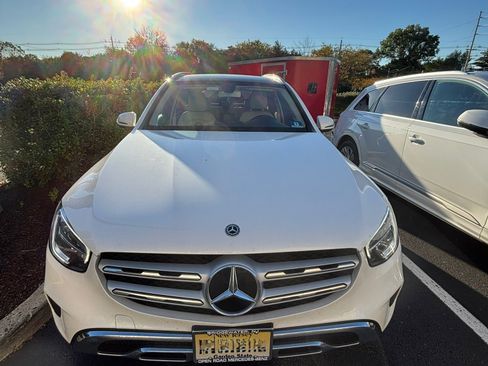 Used 2020 Mercedes-Benz GLC 300 4MATIC image 1