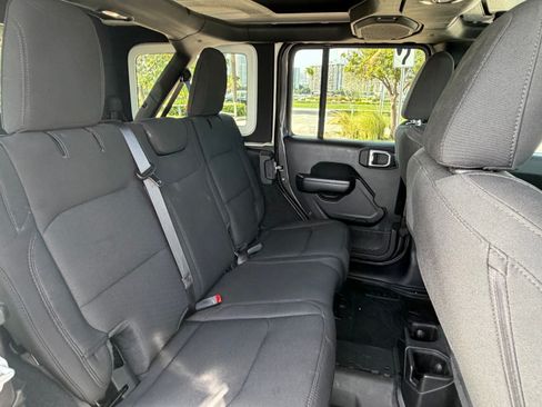 Used 2021 Jeep Wrangler Unlimited Sport AWD/4WD image 20