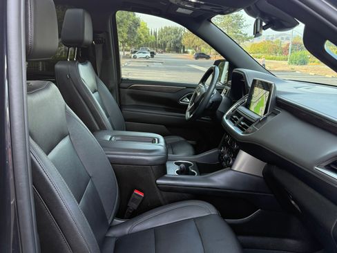 Used 2023 Chevrolet Tahoe LT w/ LT Signature Plus Package AWD/4WD image 15