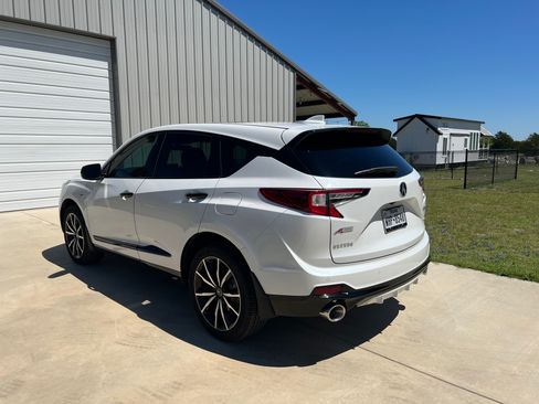 Used 2025 Acura RDX A-Spec image 2