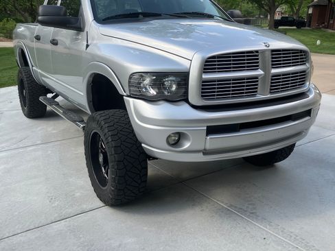 Used 2005 Dodge Ram 2500 Truck SLT w/ Sport Appearance Group AWD/4WD image 9