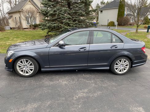 Used 2009 Mercedes-Benz C 300 4MATIC Sedan image 4