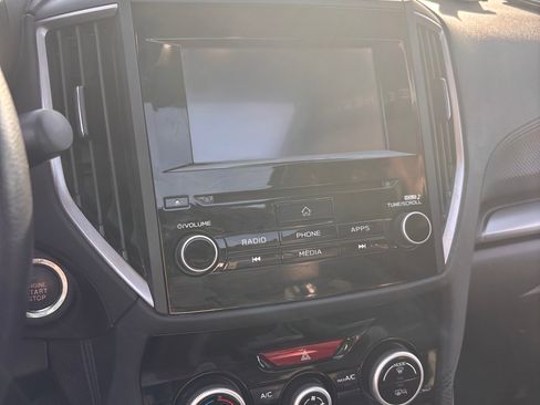 Used 2023 Subaru Forester Premium image 8