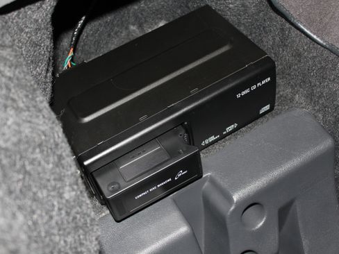 Used 1999 Pontiac Firebird Formula RWD image 2