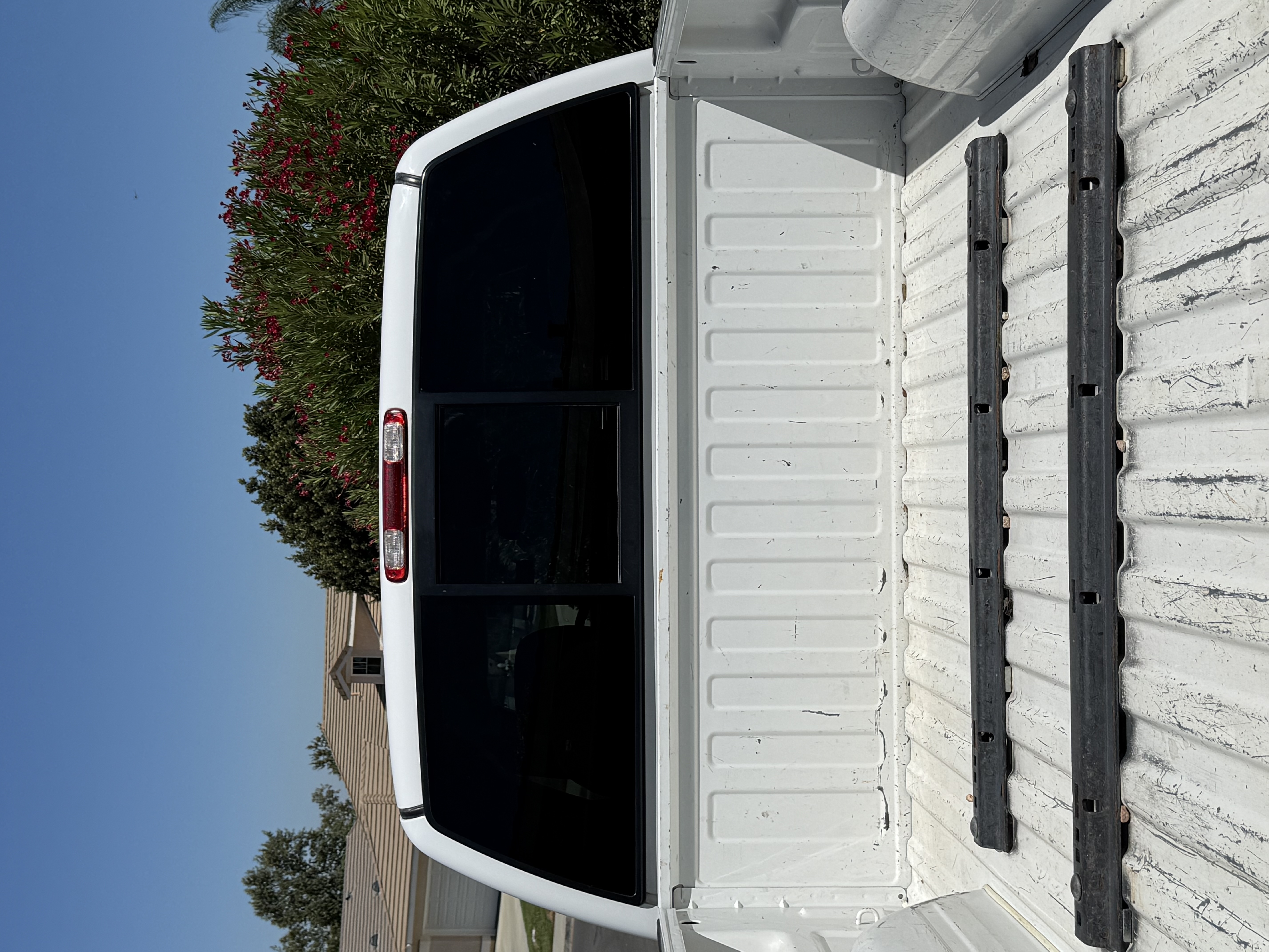 Used 2005 Chevrolet Silverado 2500 LS RWD image 6