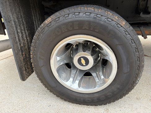 Used 2011 Chevrolet Silverado 3500 W/T image 17