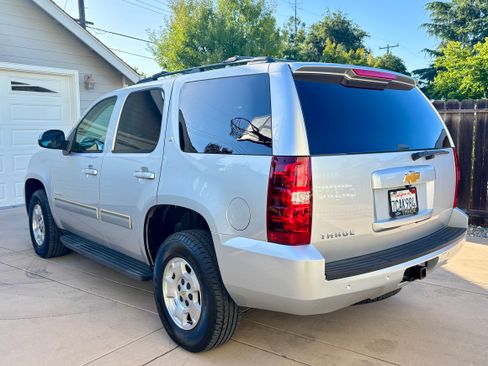 Used 2014 Chevrolet Tahoe LT AWD/4WD image 4