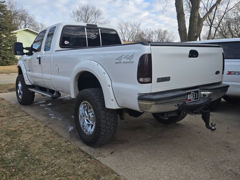 Used 2005 Ford F250 XLT AWD/4WD image 5