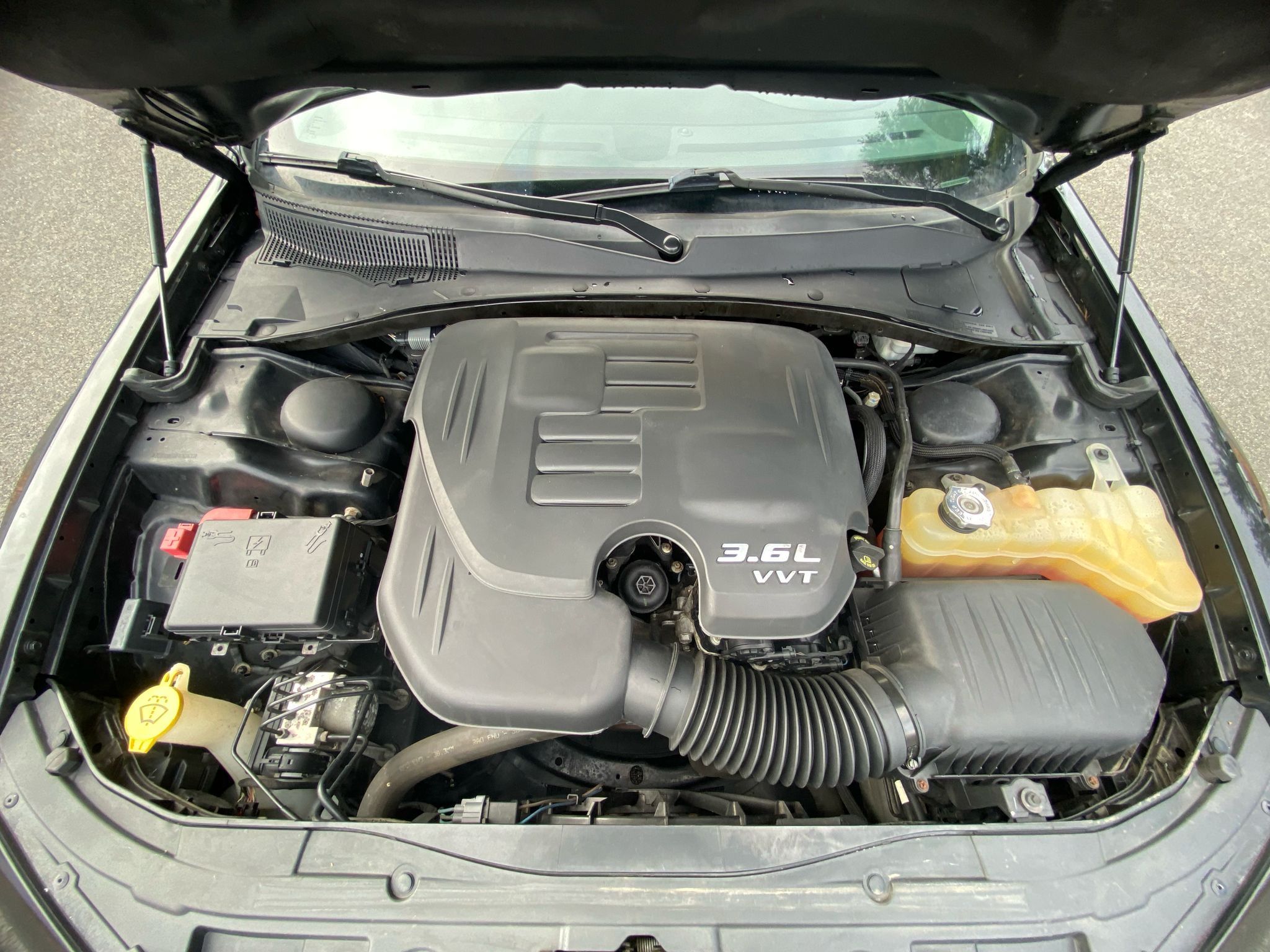 Used 2015 Chrysler 300 C w/ Light Group AWD/4WD image 15