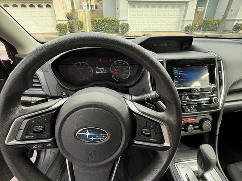 Used 2019 Subaru Impreza 2.0i Premium image 9