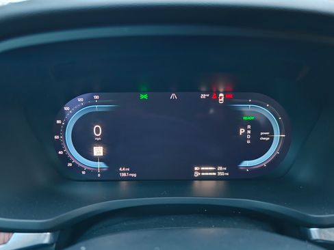 Used 2023 Volvo S60 T8 Plus image 24